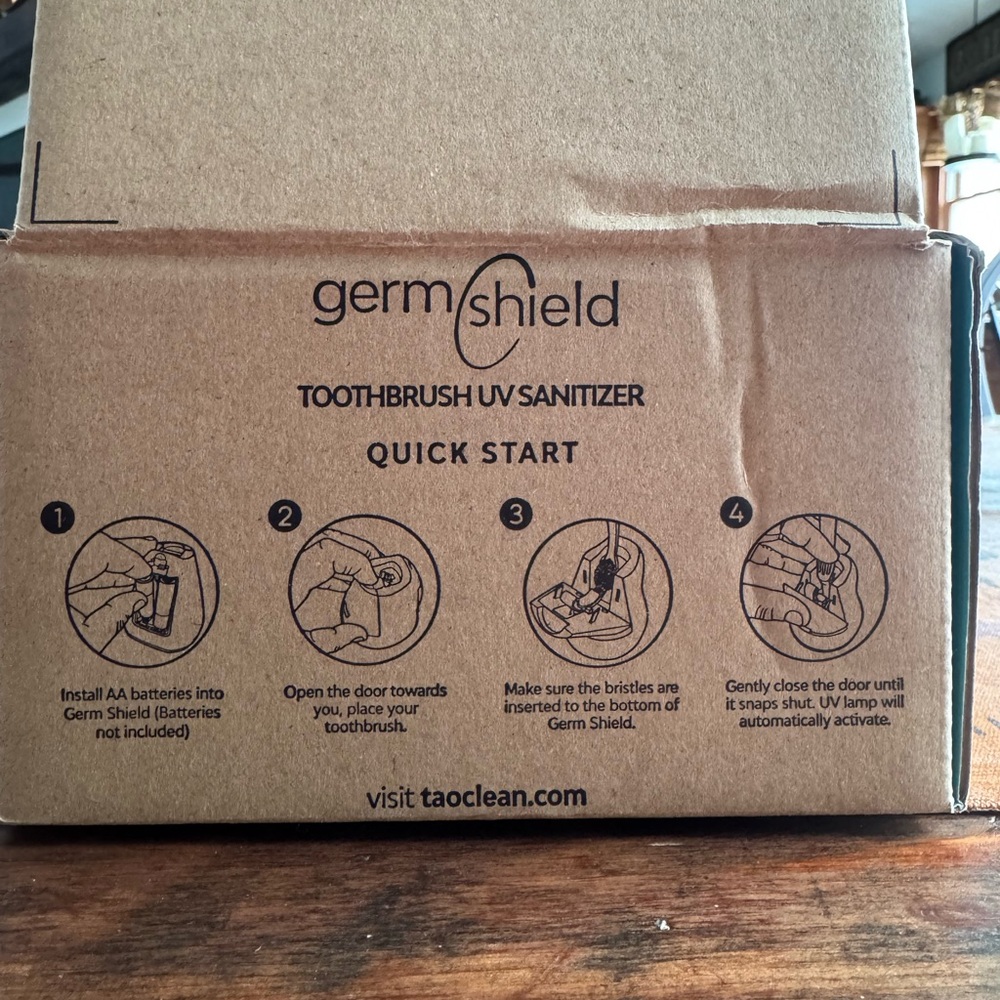 Tao Germ Shield Toothbrush UV Sanitizer - Picture 3 of 8